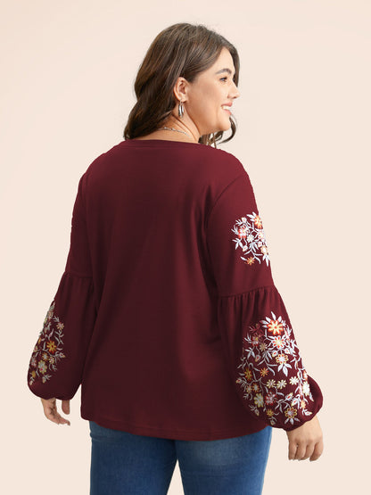 Waffle Knit Floral Embroidered Lantern Sleeve T-shirt