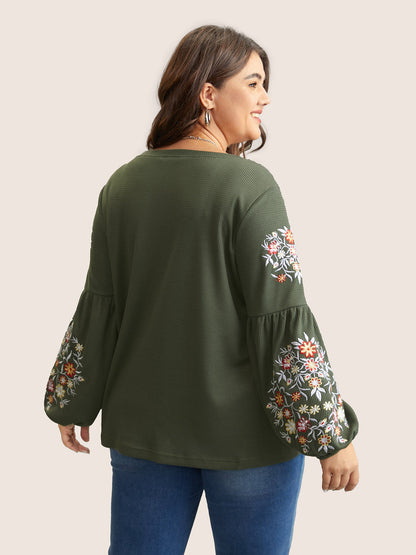 Waffle Knit Floral Embroidered Lantern Sleeve T-shirt