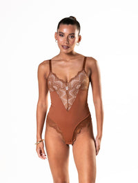 Bruine bodysuit